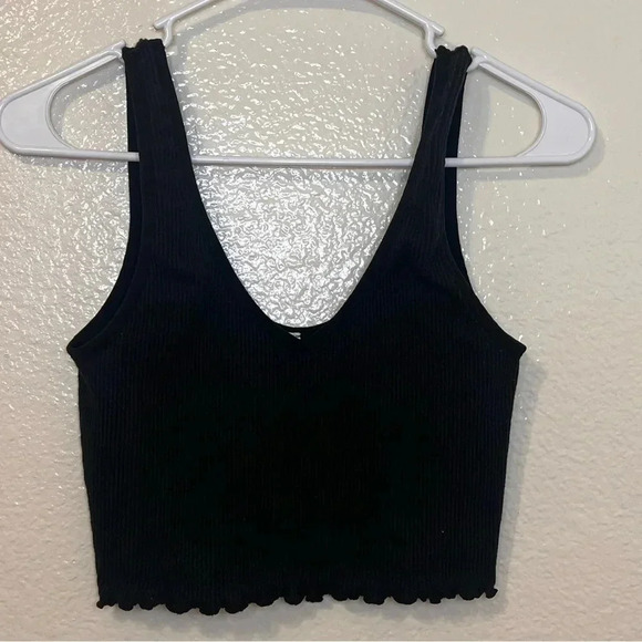 Colsie Women's Ruffle Edge Tank - Picture 2 of 5